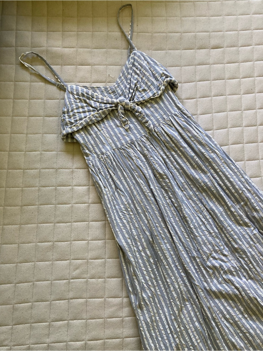 Old Navy Women’s Blue and White Striped Tie-Front Sundress